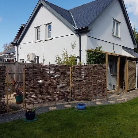 Post Office Row Apartment And Garden Crickhowell Buitenkant foto